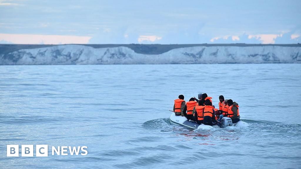Migrants - Un Nombre Record De Migrants Traverse La Manche En Une Journée