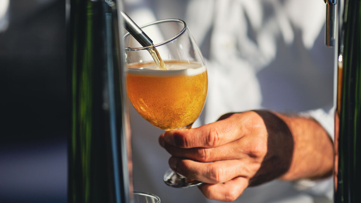 Bière - « Obligé de Boire 4 Litres de Bière par Jour » : Un Ex-employé Poursuit une Brasserie Qu'il Accuse de son Alcoolisme