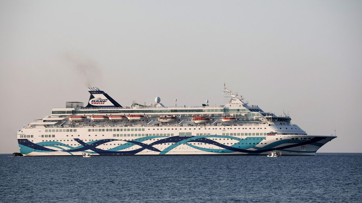 touristes - Plus de 1 500 jeunes touristes évacués d'Israël par un paquebot de croisière