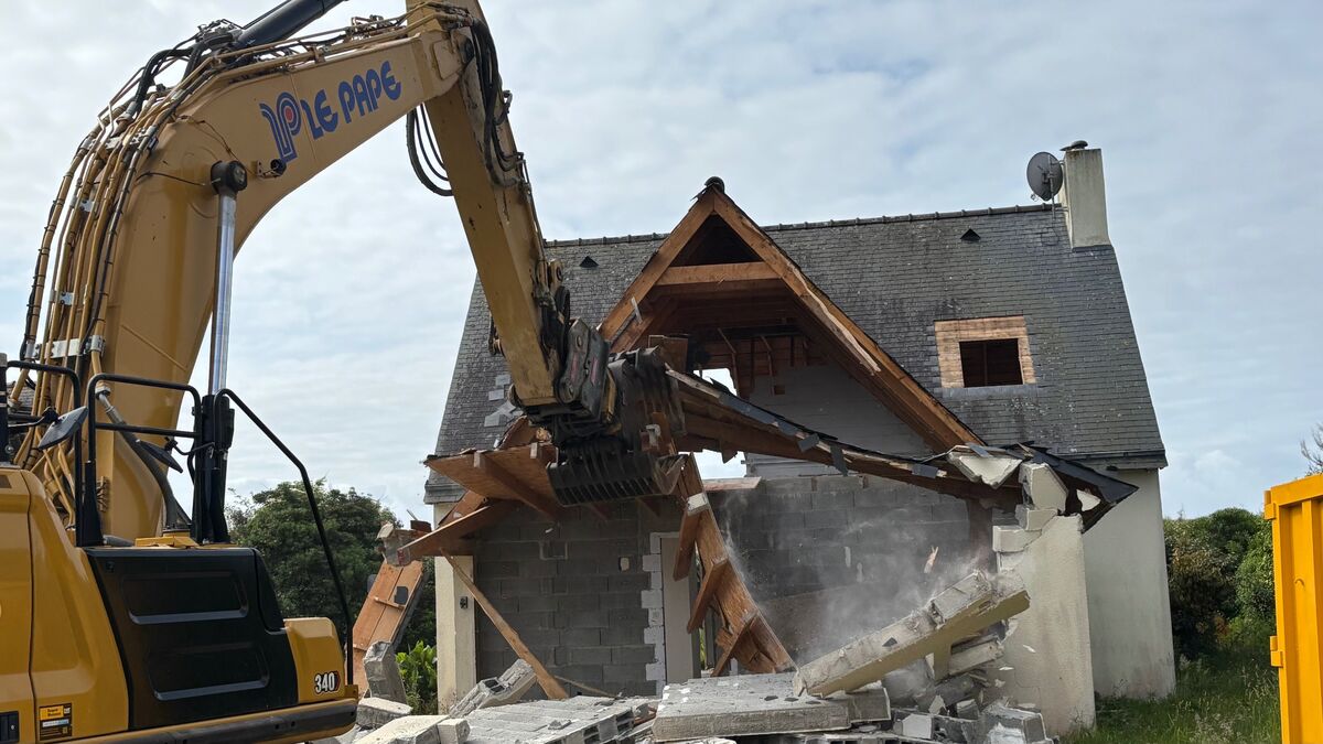 maisons - Dans le Finistère, des maisons sont détruites face à l'avancée inexorable de la mer