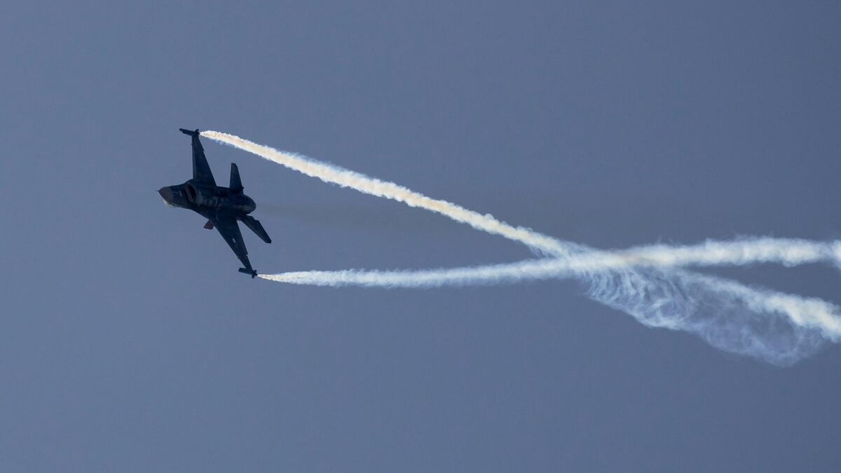 Salon - Action contre le Salon du Bourget : un coup de filet dans la mouvance de l'ultra-gauche