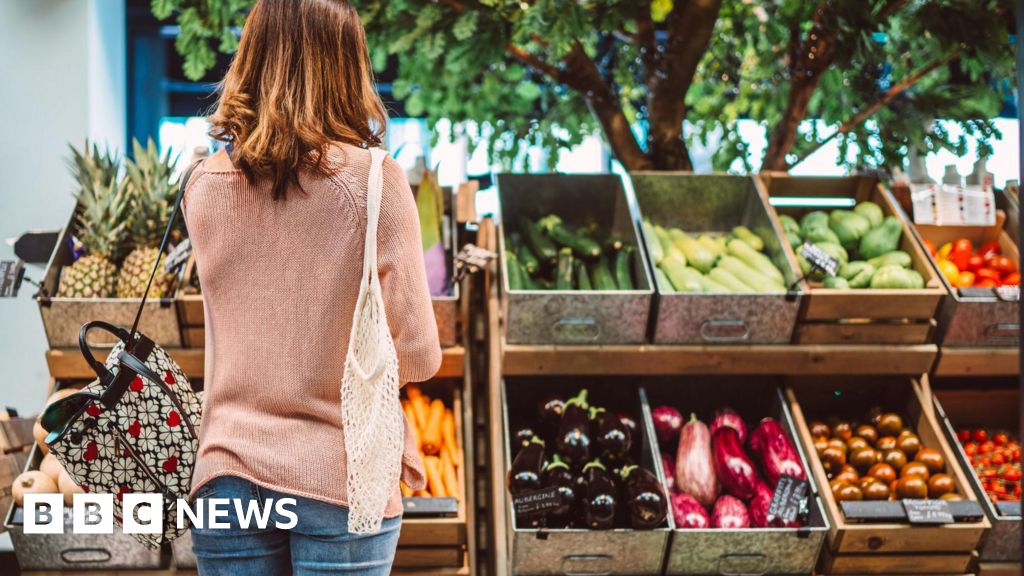 supermarchés - Mois 'maussade' pour les supermarchés fait chuter les ventes au détail