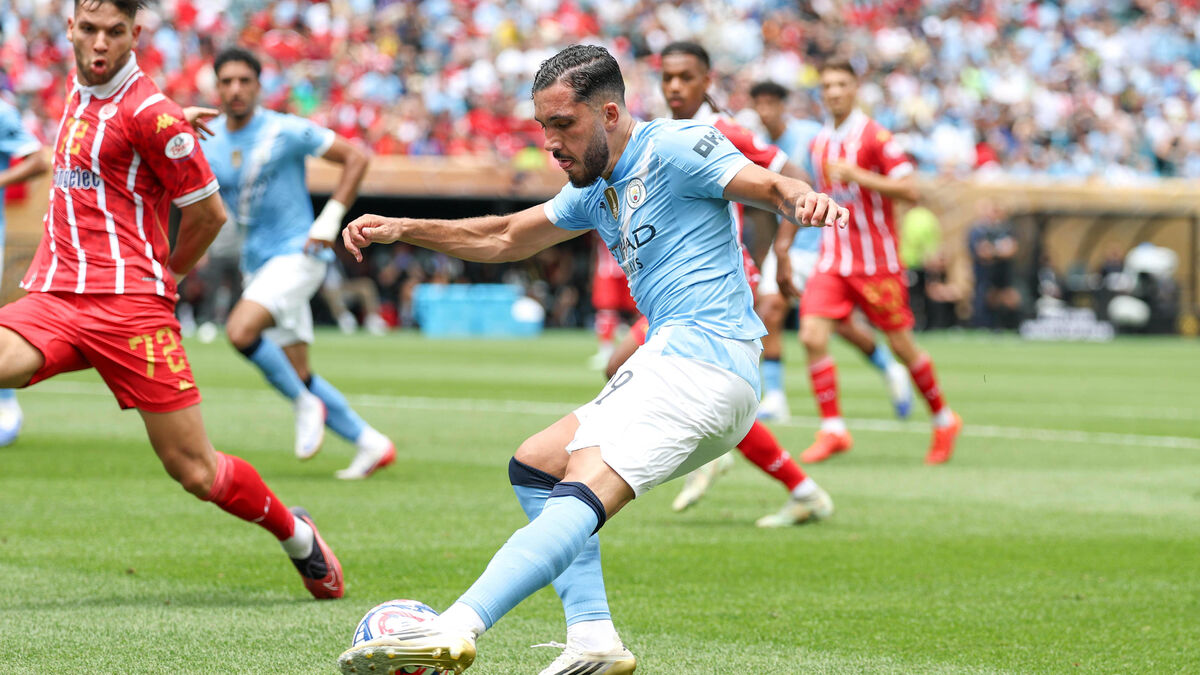 Citizens - Manchester City - Wydad Casablanca (2-0) : Timides Débuts Victorieux de Rayan Cherki Avec Les Citizens