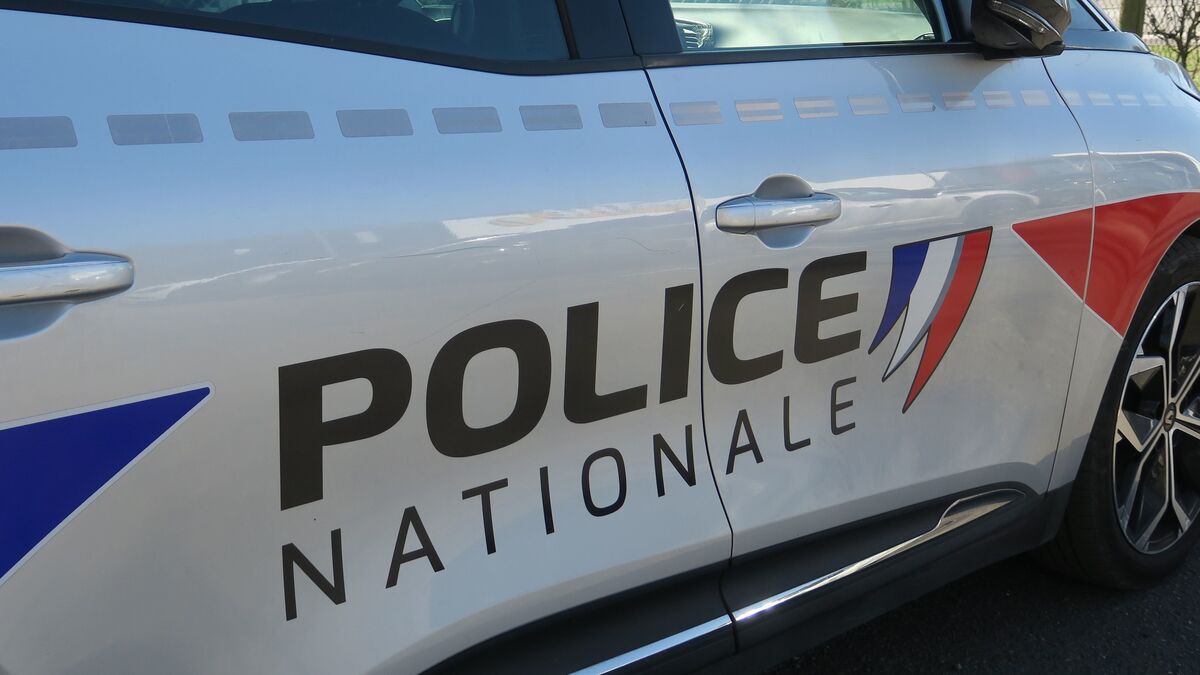 homme - Vénissieux : Un homme se tue en se défenestrant avec son fils de 10 ans, grièvement blessé
