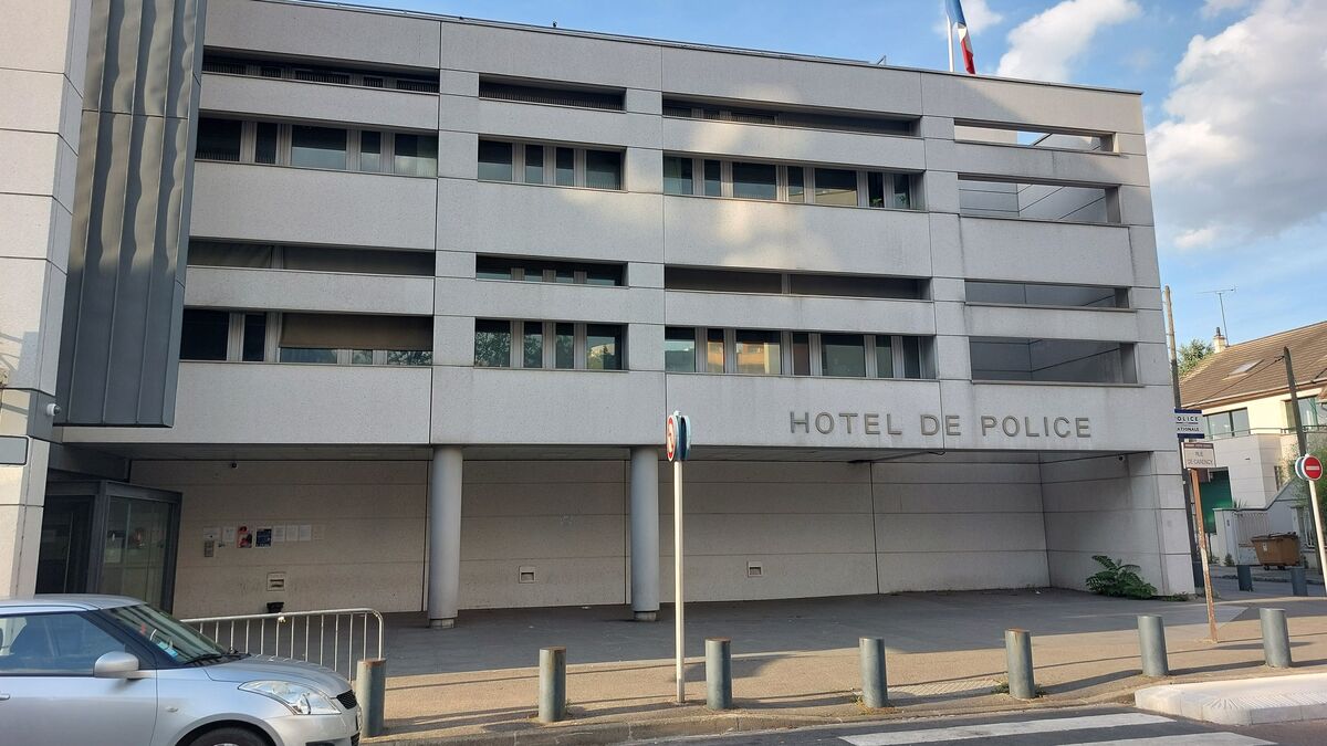 diamant - Vol d'un diamant bleu à Bobigny : quatre suspects en garde à vue