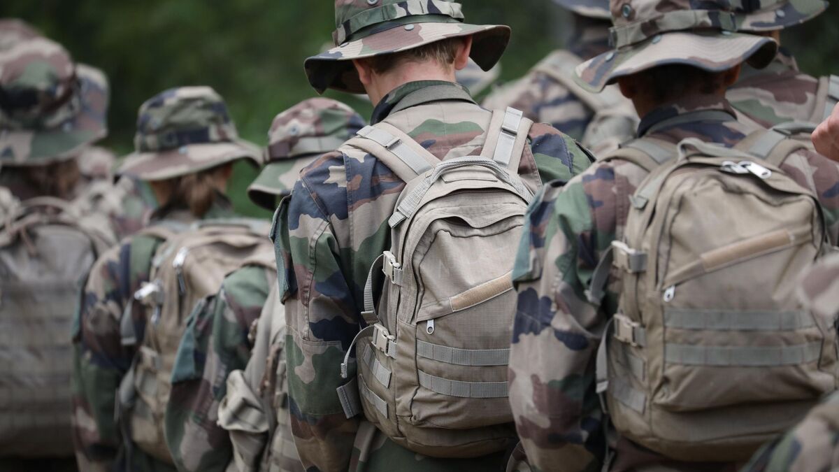 pension - « Agressé » il y a 42 ans à la Base Aérienne d'Orléans, où il s'était déclaré réfractaire au service national, il réclame une pension militaire d'invalidité.