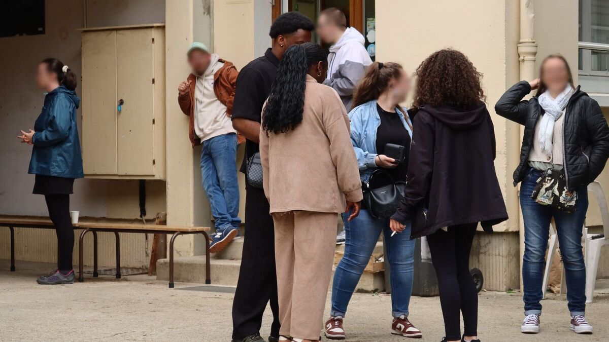 Enfants - « Les Enfants Se Tuent à Petit Feu Chez Nous » : L’aide Sociale à l’Enfance à Travers le Regard des Éducateurs et des Jeunes