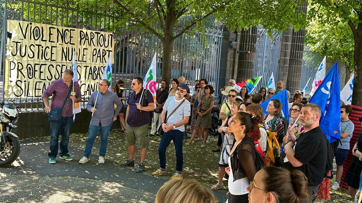 enseignants - « Un Manque de Moyens Humains » : à Clermont-Ferrand, des enseignants s'engagent après l'agression d'un professeur