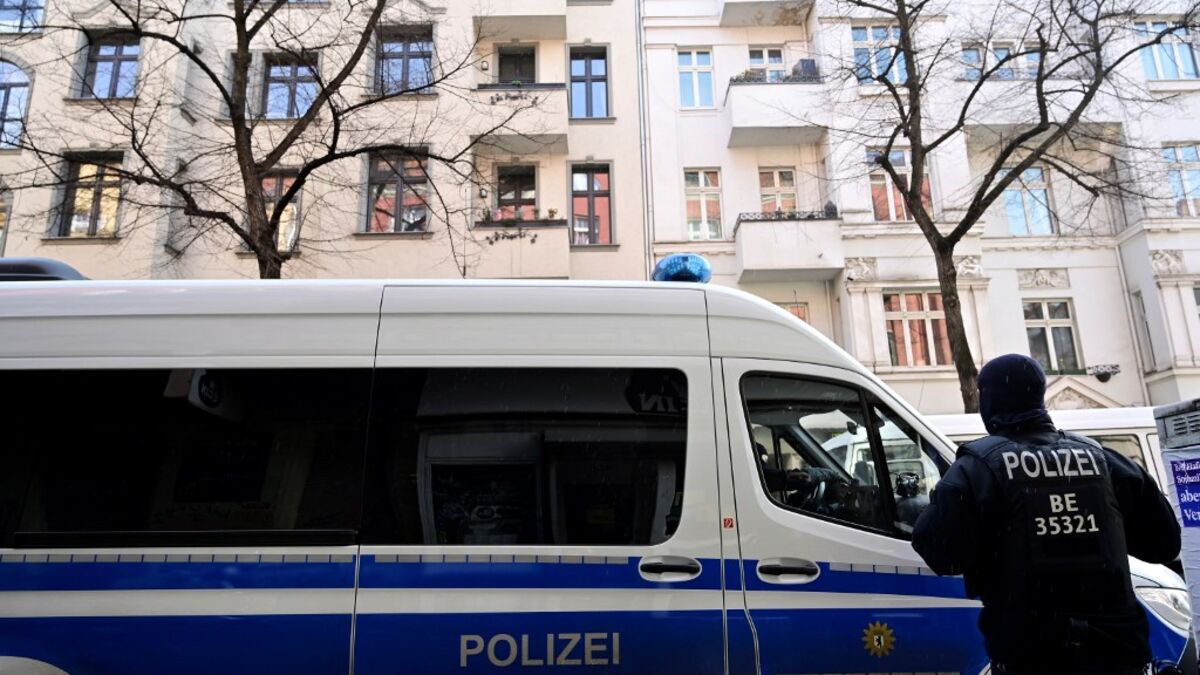 homme - Accusé d'avoir incité des adolescents à l'automutilation et au suicide, un homme de 20 ans arrêté en Allemagne