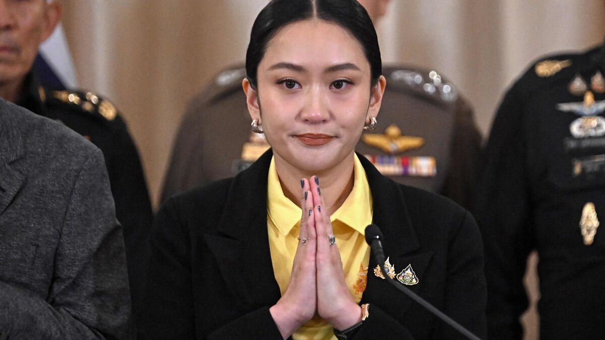 Première - Thaïlande : La Première Ministre Présente Ses excuses Après La Fuite D'un Appel Téléphonique Qui A Scandalisé Le Pays