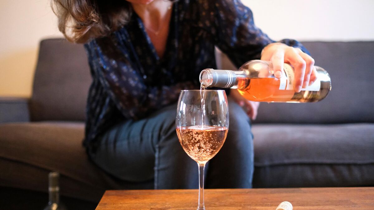 patrons - Drogues et alcool chez les patrons : « Le stress et la solitude du dirigeant peuvent favoriser l’addiction »