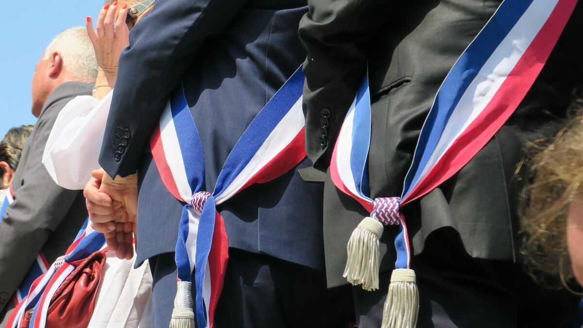 maire - « Il a pris une pierre et a voulu me la fracasser sur la tête » : Une enquête ouverte suite à l'agression d'un maire en Charente