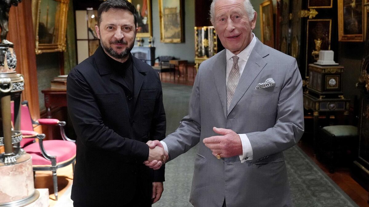 Zelensky - Guerre en Ukraine : Volodymyr Zelensky déjeunant avec le roi Charles III