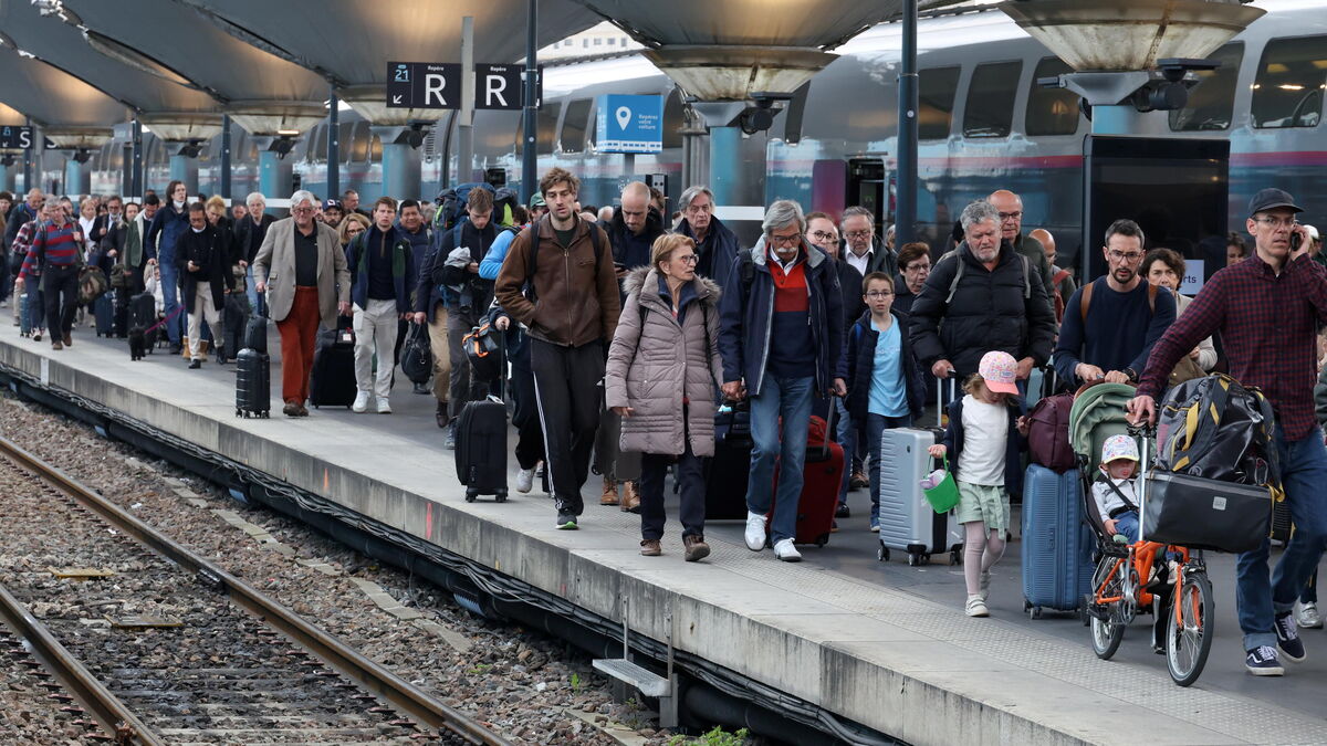 TGV - SNCF : Trafic des TGV fortement perturbé sur la ligne Sud-Est, avec des retards allant jusqu'à deux heures