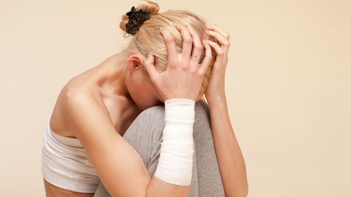 automutilation - Hausse des hospitalisations de jeunes filles : « L’automutilation, c’est vouloir réduire ma douleur »