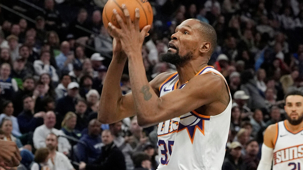 transfert - NBA : Comment Kevin Durant découvre son transfert à Houston en pleine conférence sur scène ?