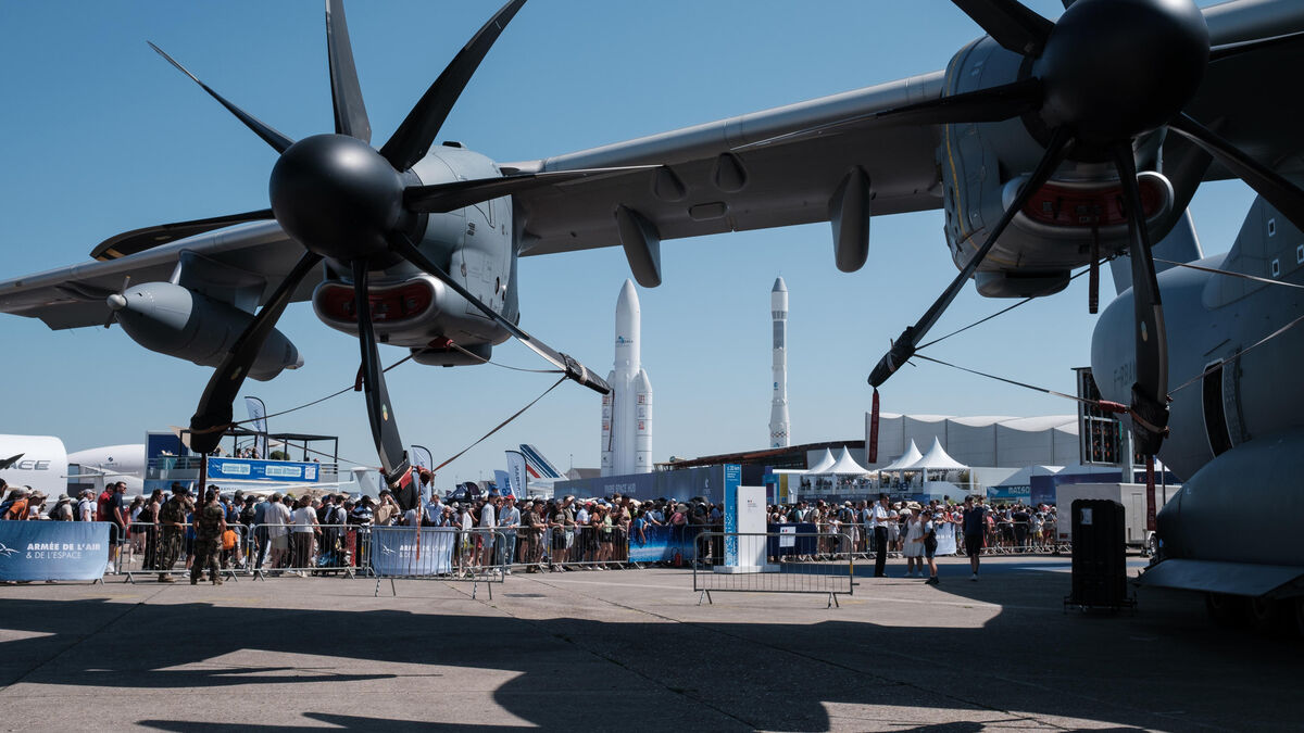 Salon - Cinq militants de l'ultra gauche déférés lors du projet d'action au Salon du Bourget