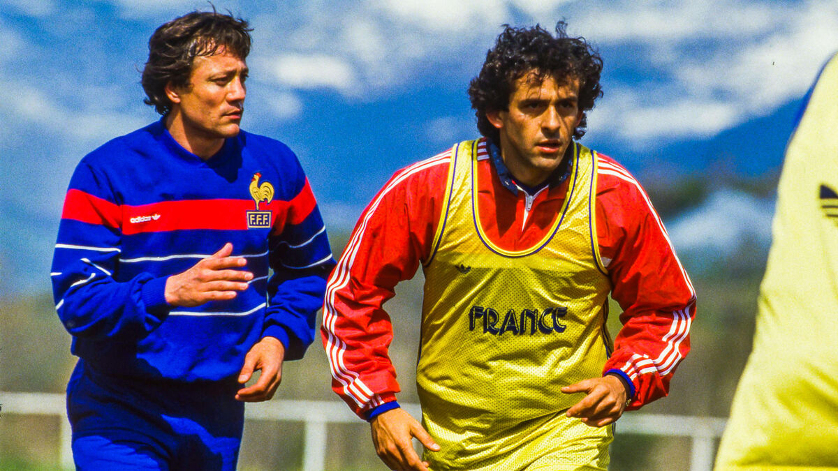 Bernard - Mort de Bernard Lacombe : Michel Platini pleure la perte d'un compagnon de route de 10 ans en Bleu
