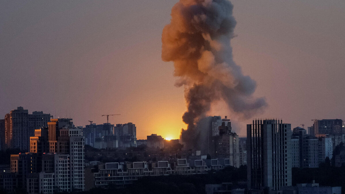 Kiev - Guerre en Ukraine : Des bombardements massifs sur Kiev font au moins cinq morts