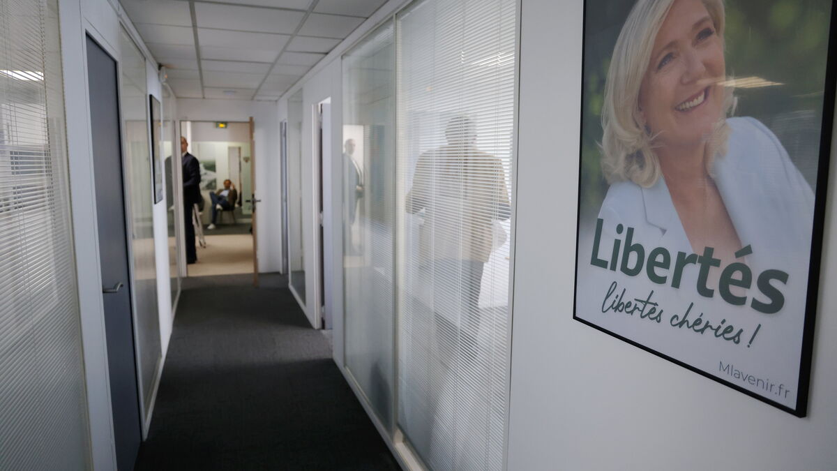 employé - Un employé du Rassemblement National tente de se suicider au siège du parti