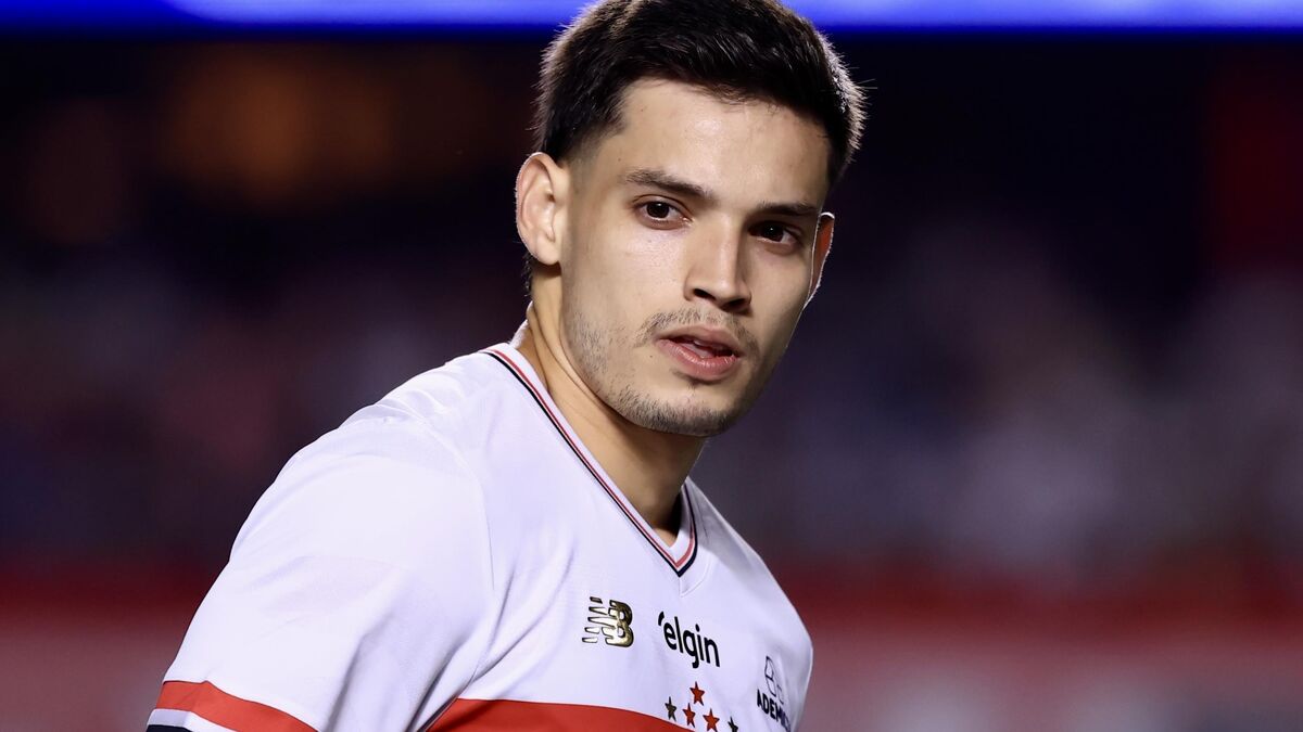 joueur - Football : Un joueur paraguayen de São Paulo risque cinq ans de prison pour des insultes xénophobes