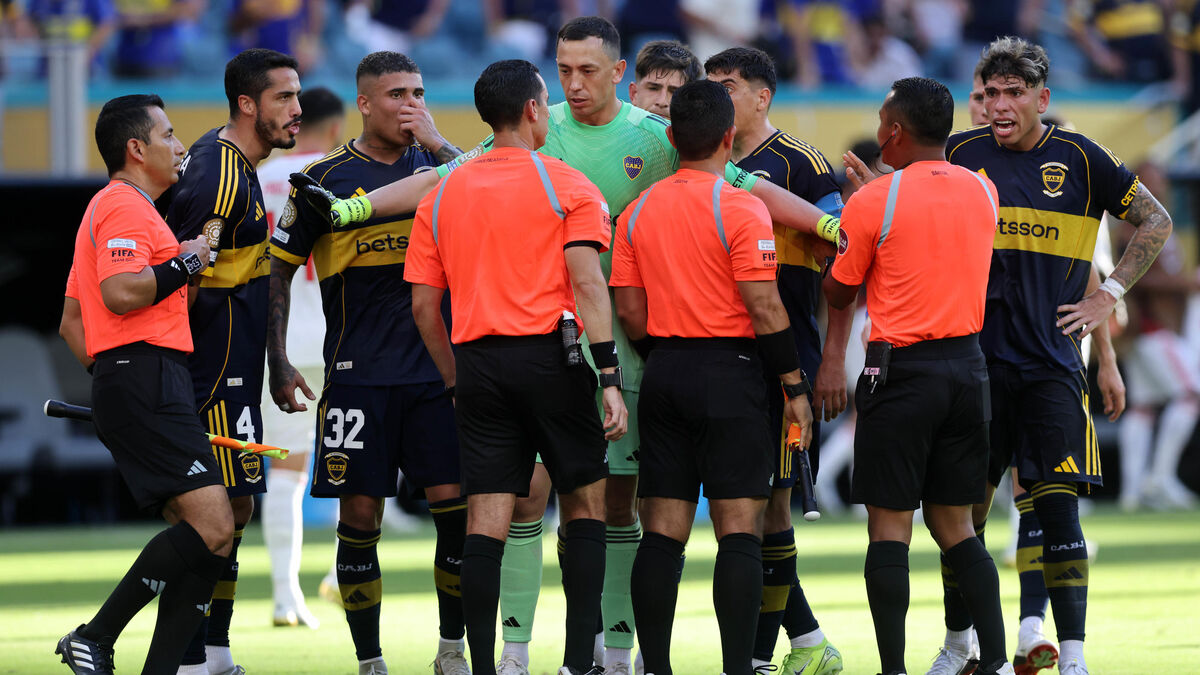 Boca - Boca Juniors - Benfica : Quatre buts, trois cartons rouges… Le résumé vidéo d'un choc brûlant à Miami