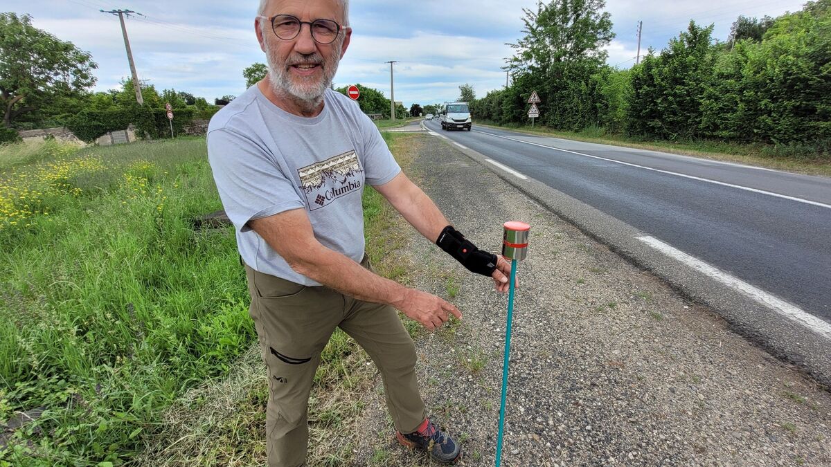 piquets - « Vraiment très efficace » : Des piquets anti-gibier installés au bord des routes du Puy-de-Dôme pour prévenir les accidents