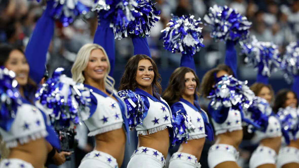 cheerleaders - L'augmentation de 400 % des cheerleaders des Dallas Cowboys rappelle combien les athlètes féminines sont mal rémunérées