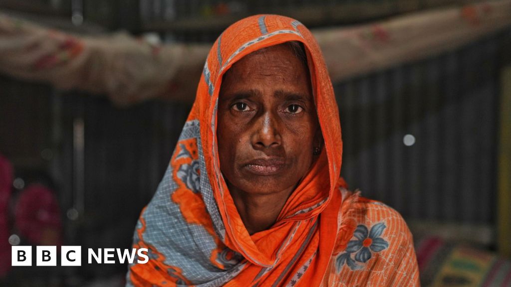 Bangladesh - 'J'ai été poussé à travers la frontière vers le Bangladesh sous la menace d'une arme'