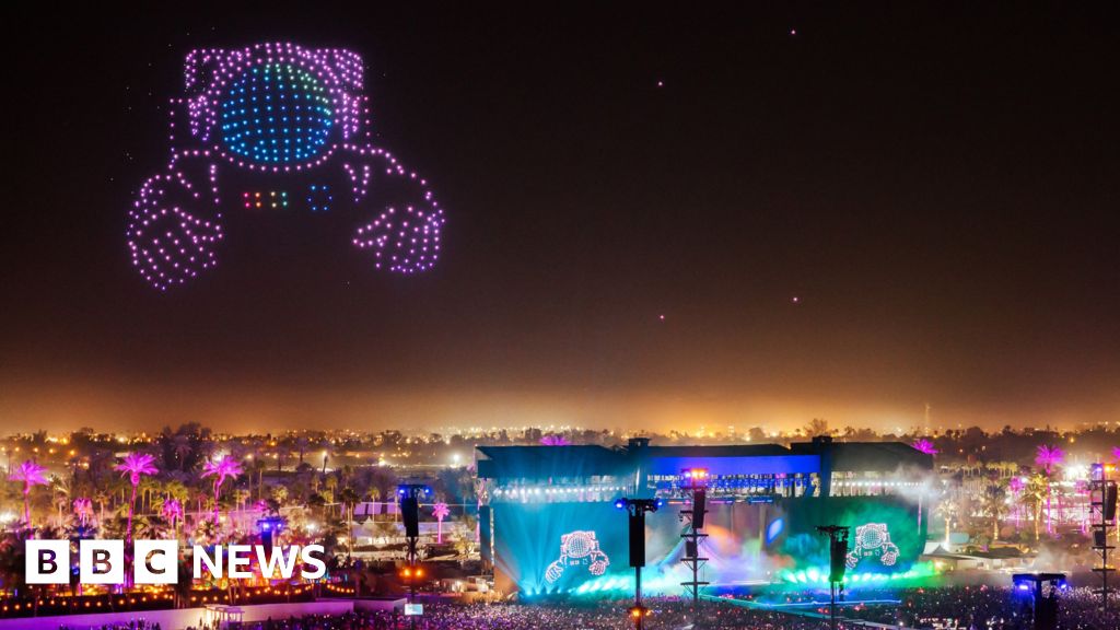 Drones - Des Festivals aux Mariages : Pourquoi les Spectacles de Drones Connaissent un Essor Remarkable