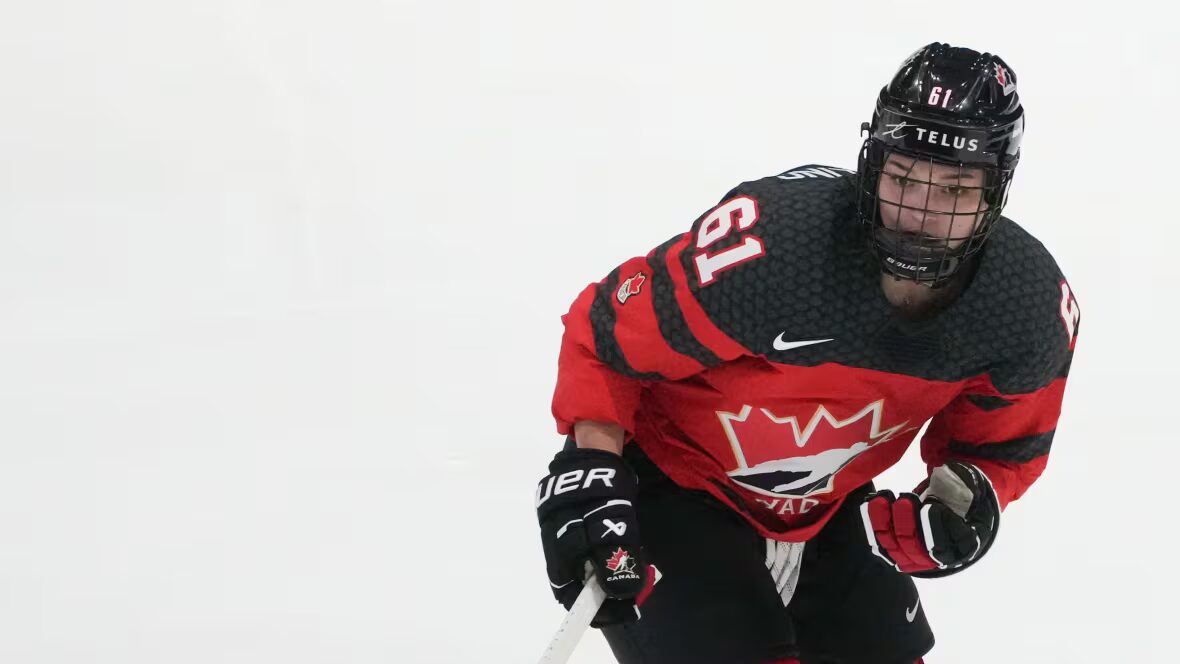 repêchage - La championne du monde, la défenseure canadienne Nicole Gosling, prête à être sélectionnée tôt dans le repêchage de la PWHL