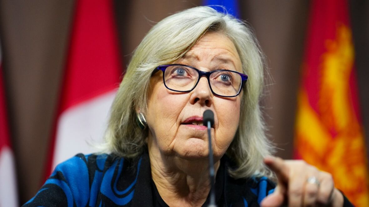 projet - May critique la précipitation de Carney pour faire passer le projet de loi sur les grands projets à la Chambre des communes