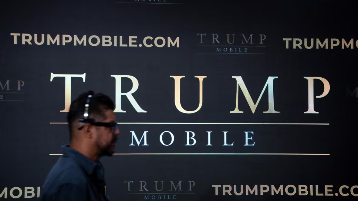 service - Lancement par l'Organisation Trump d'un service mobile avec un téléphone à 499 $