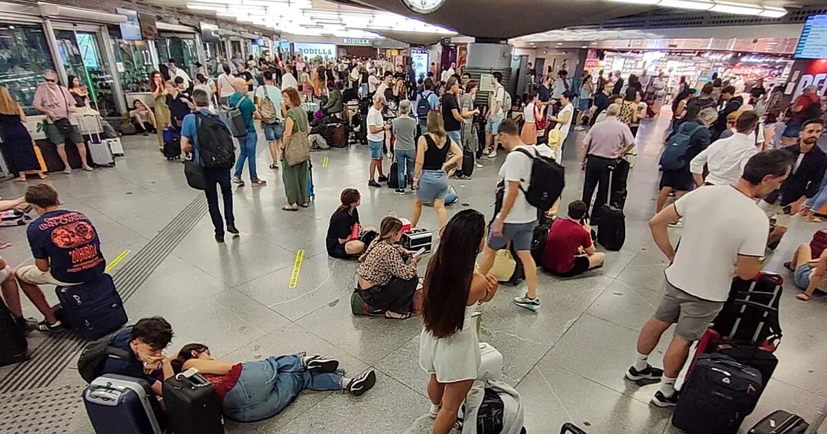 Panne - Chaos Ferroviaire à Cause d'une Nouvelle Panne de la Grande Vitesse : "Qui Nous Indemnisera pour les Heures d'Attente ? Cela Va Devenir Comme au Venezuela"
