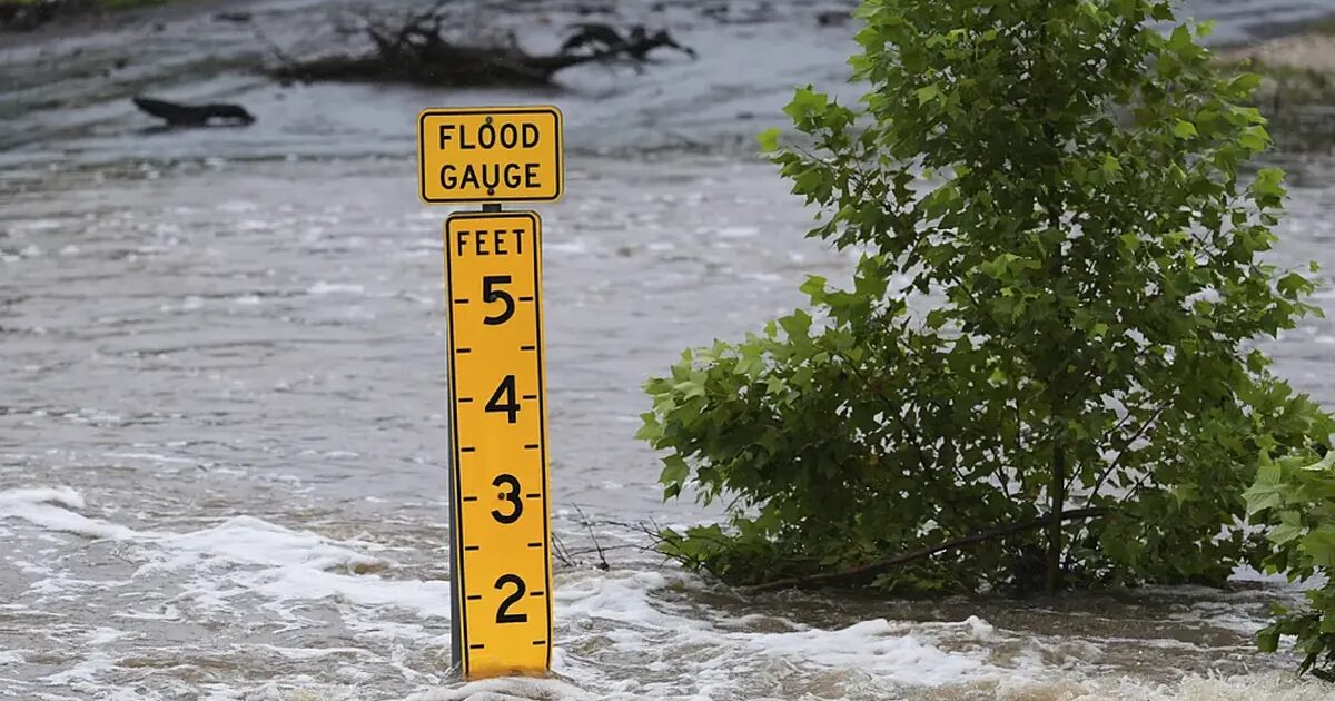 inondations - Les inondations au Texas font déjà au moins 25 morts et des dizaines de disparus, dont 23 enfants