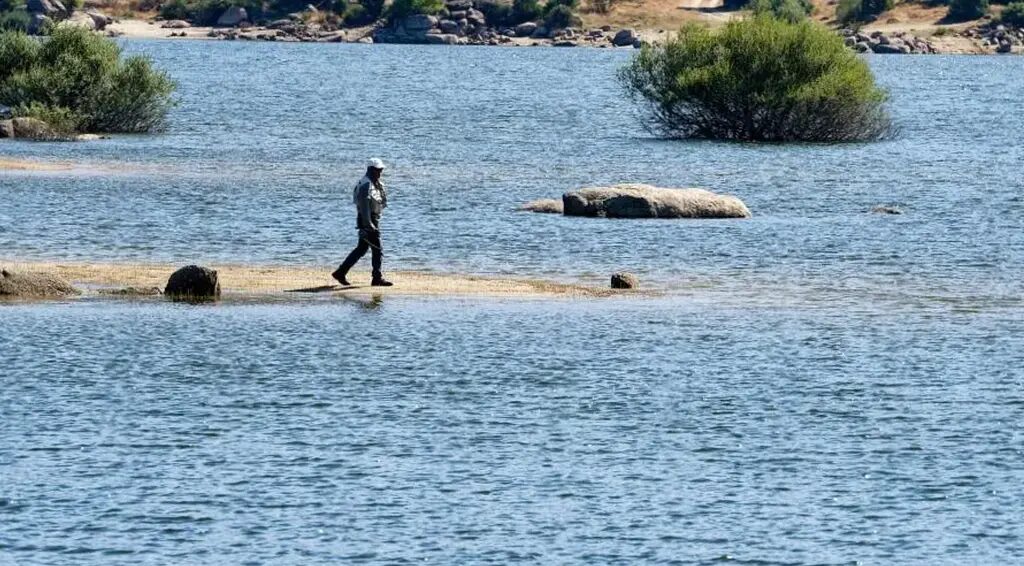 baigneur - Découverte du corps d'un baigneur de 72 ans disparu dans le barrage de El Burguillo, à Ávila