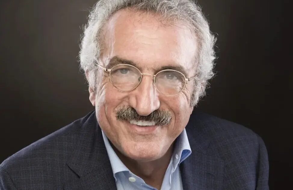 Iran - Abbas Milani, Responsable des Études Iraniennes à Stanford : "L'avenir de l'Iran doit être décidé par les Iraniens, pas par Trump ou Netanyahu"