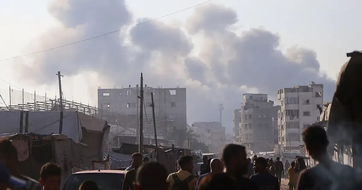 Israéliennes - Les forces israéliennes attaquent un bureau de l'Organisation mondiale de la santé à Gaza et arrêtent plusieurs employés