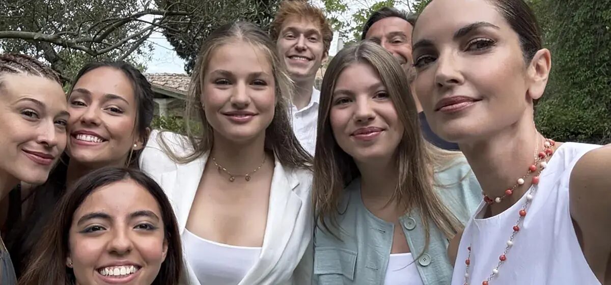 Gérone - Le Selfie de Leonor et Sofía à Gérone pour soutenir les femmes ayant une vocation scientifique