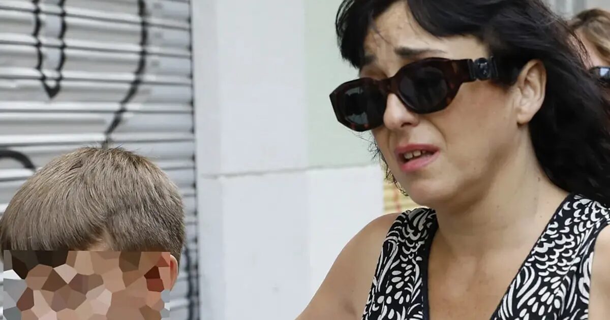Italie - Francesco Arcuri Récupère Son Fils et Prend la Route vers l'Italie Après la Remise de l'Enfant par Juana Rivas