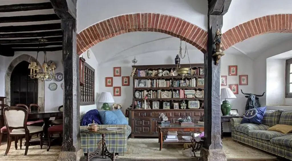 maison - À vendre, la maison de Concha Espina qui ressemble à un tableau impressionniste