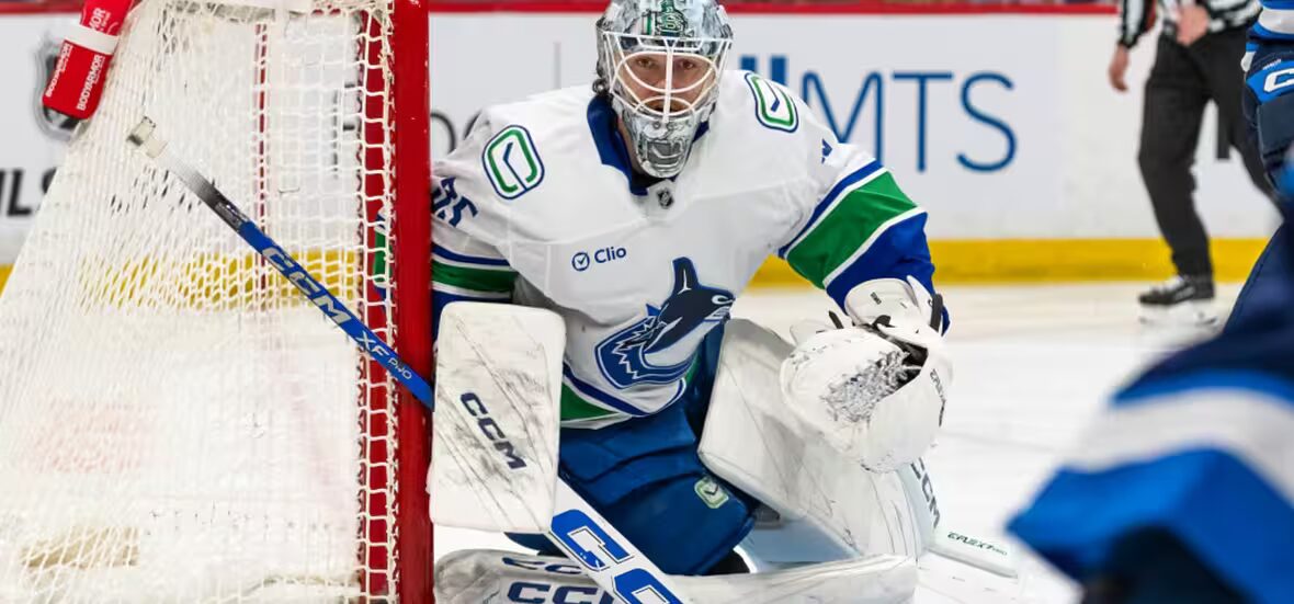 Canucks - Les Canucks signent le gardien Thatcher Demko et l'ailier Conor Garland avec des prolongations