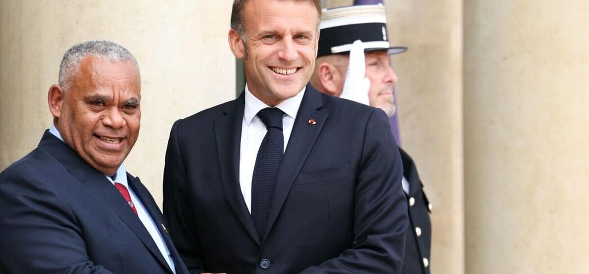Macron - Macron S'excuse pour des promesses d'aide non tenues au Vanuatu, affirme le Premier ministre de l'archipel