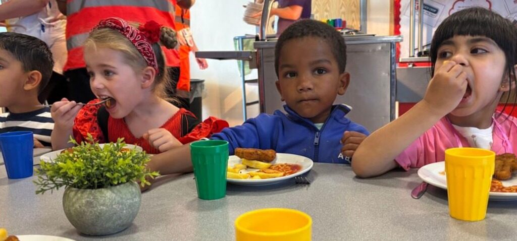 Repas - Les Coûts des Repas Scolaires Entraînent Moins de Viande et des Portions Réduites, Affirment les Traiteurs