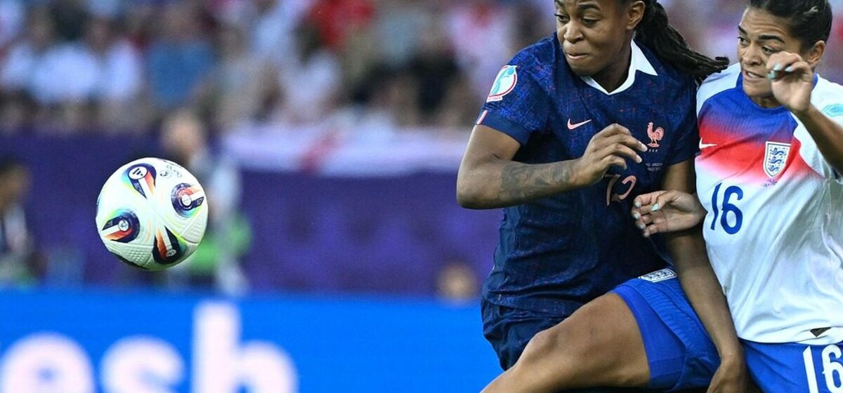 France - France-Angleterre : Les Bleues se battent contre les tenantes du titre