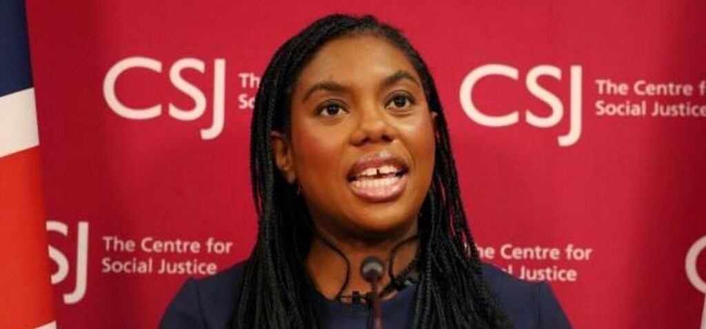 Badenoch - Kemi Badenoch va réorganiser le cabinet fantôme des Tories