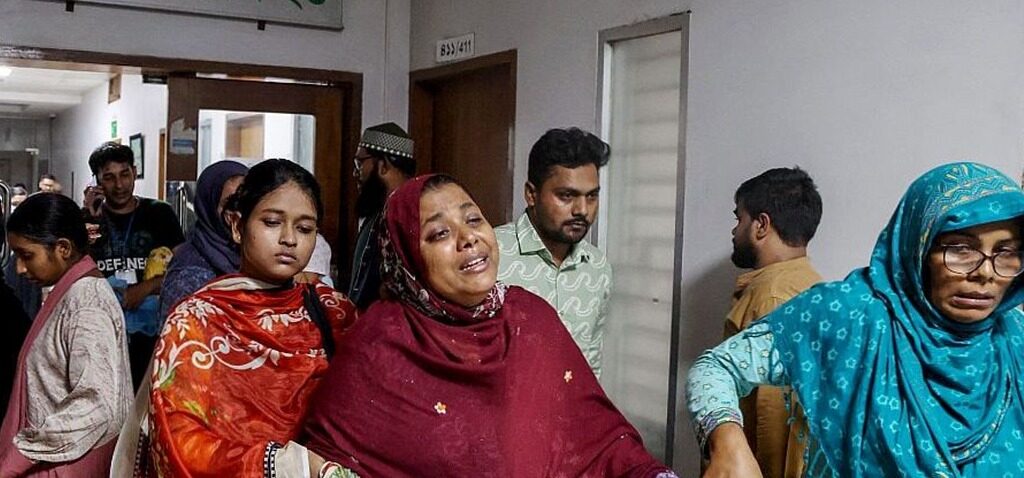 crash - Ce que nous savons sur le crash mortel d'un jet au Bangladesh dans une école