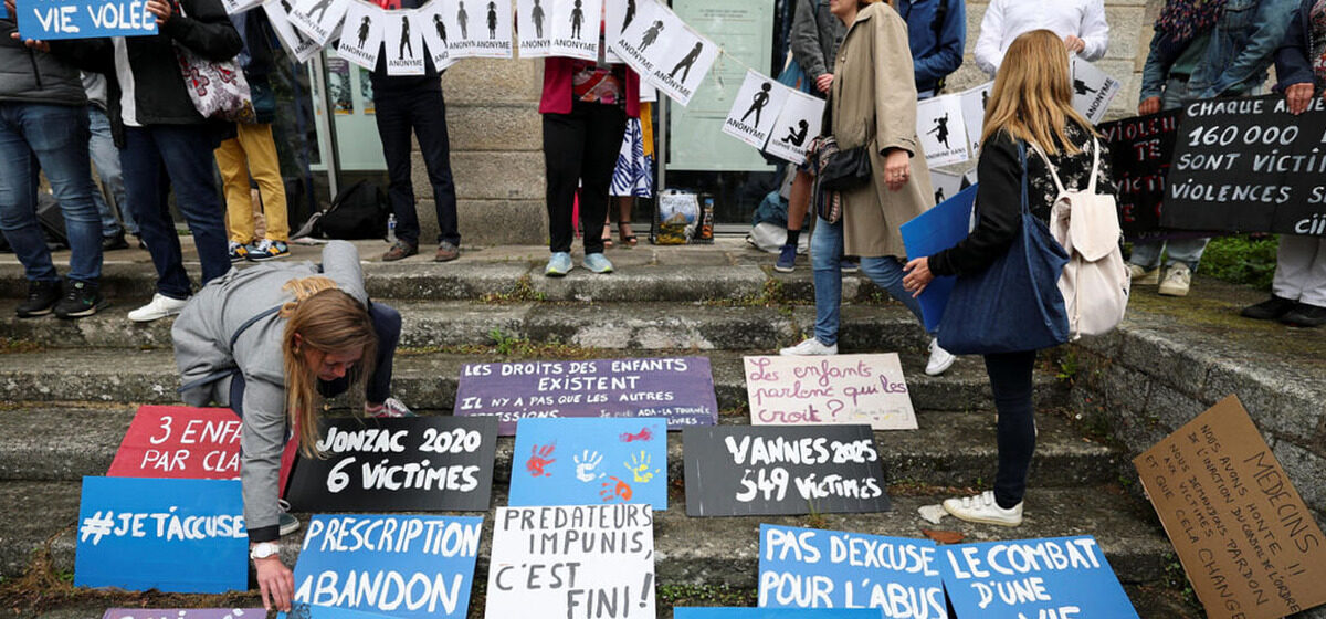 Victimes - Affaire Le Scouarnec : Un Numéro Vert Mis En Place Pour Les Victimes Après Le Suicide De Son Avocat