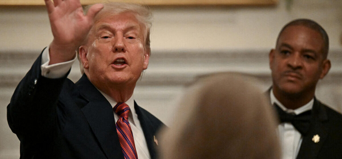 Dollars - Affaire Epstein : Donald Trump Demande « Pas Moins Que » 10 Milliards De Dollars Au Wall Street Journal