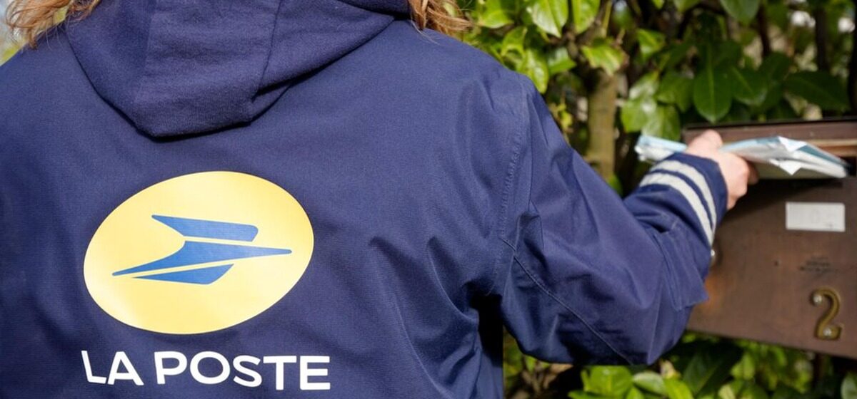 tournées - Orléans : Des lettres arrivent avec plusieurs semaines de retard après la suppression de 16 tournées par La Poste.